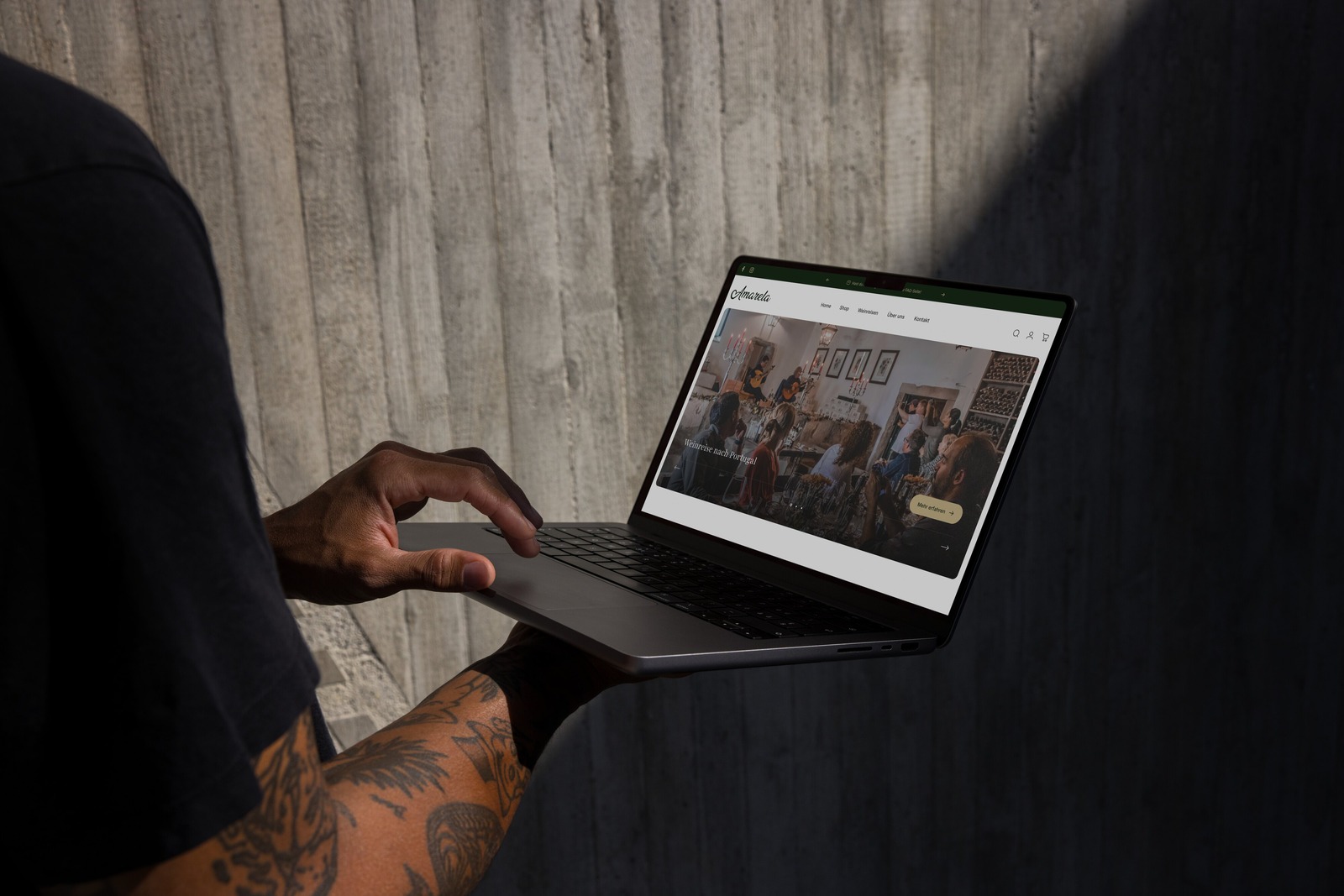 Amarela website on a laptop