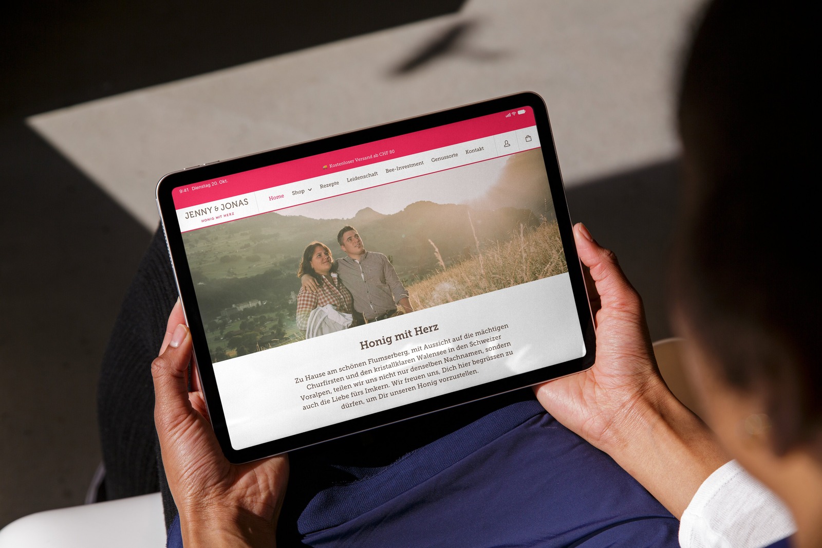 Jenny & Jonas home page on a tablet