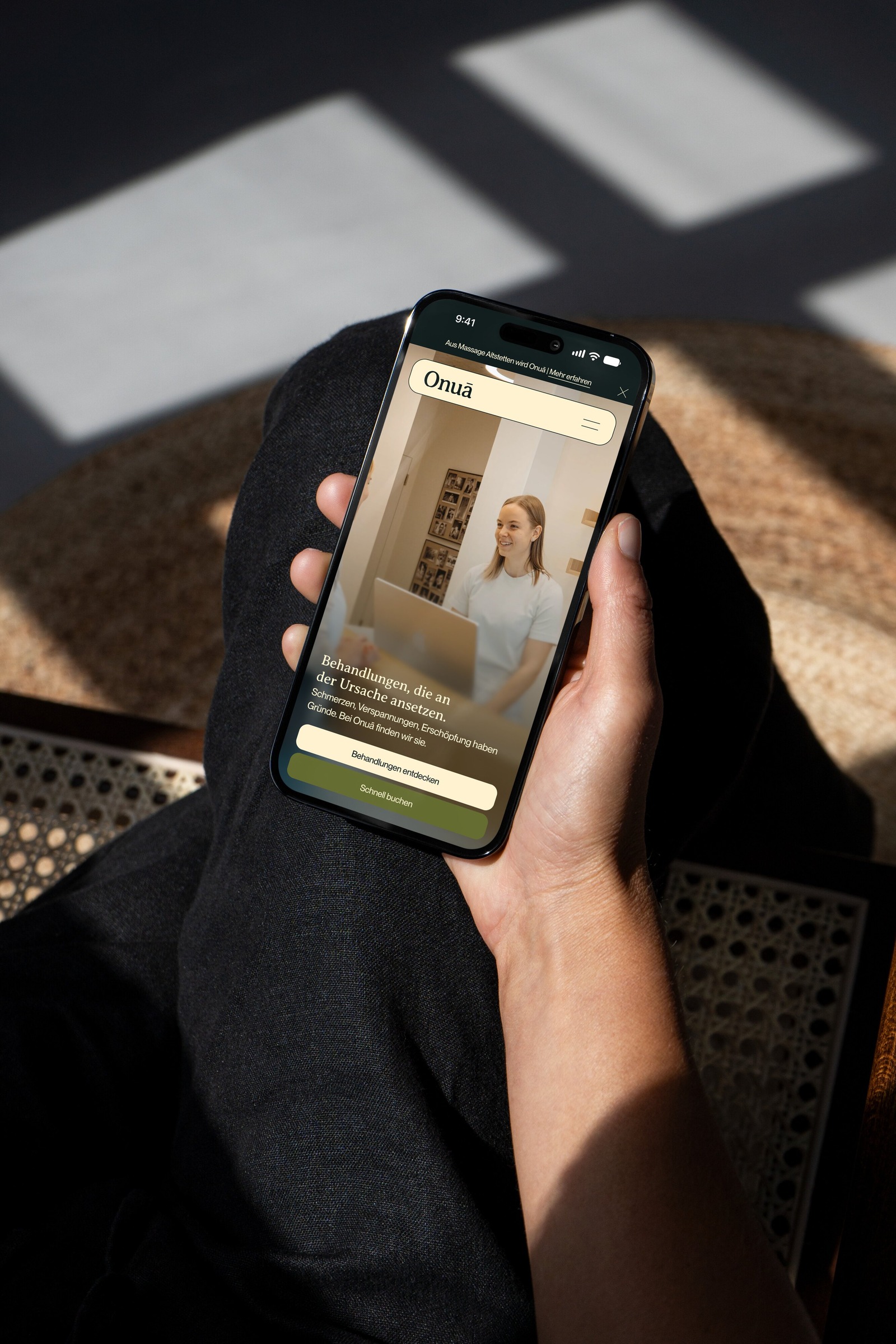 Onuā homepage on a smartphone