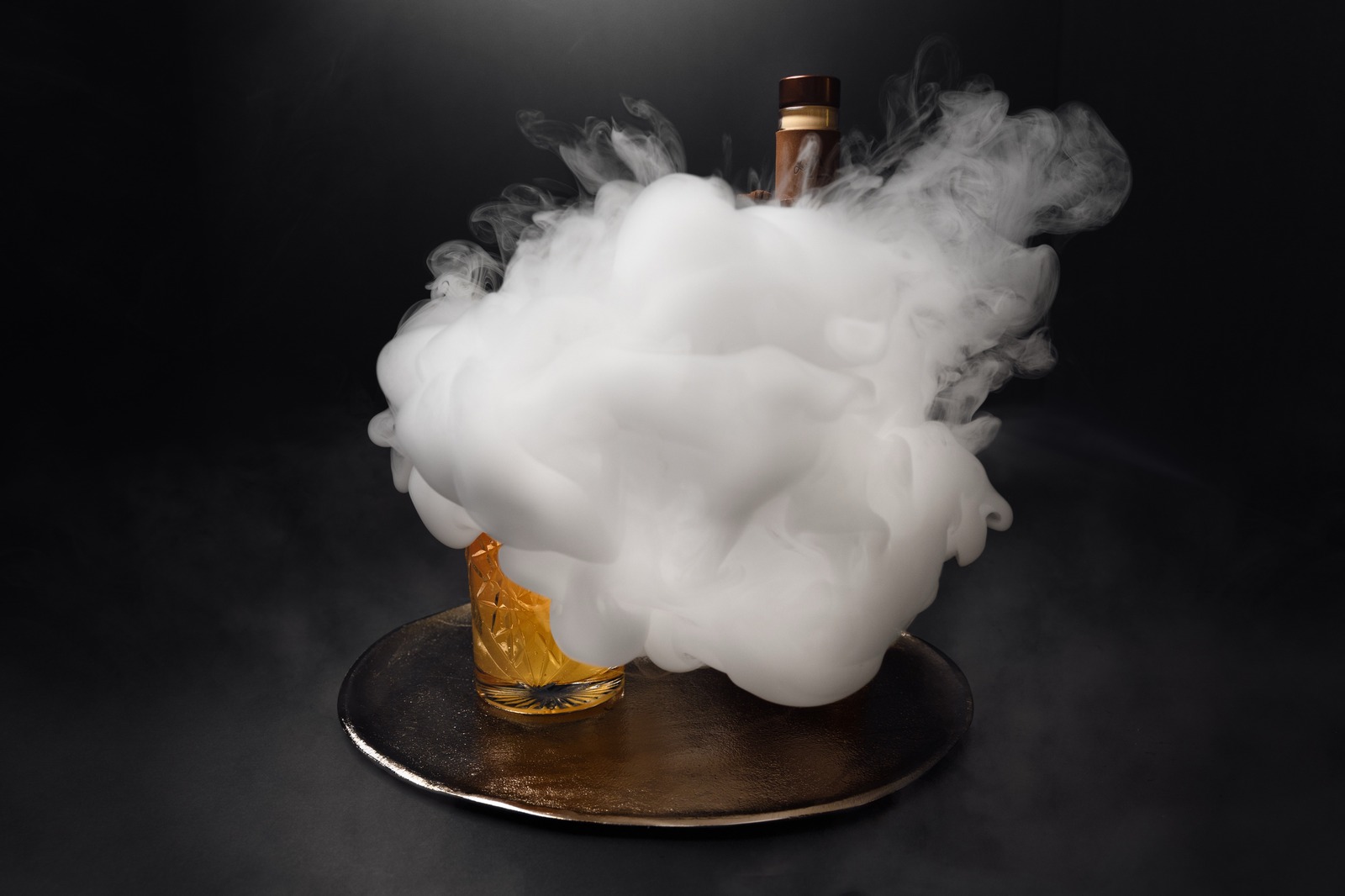 The Alpinist Dark n Stormy mit grosser Rauchwolke