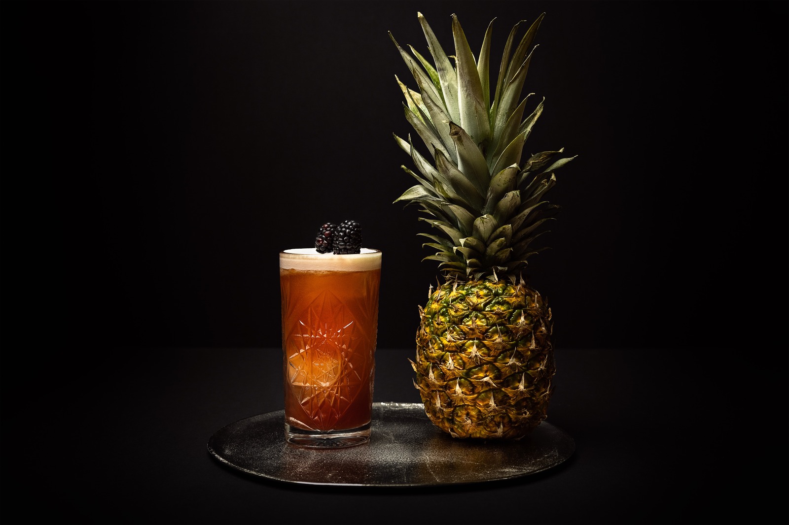 The Alpinist Sweet Alpinist Cocktail mit Ananas