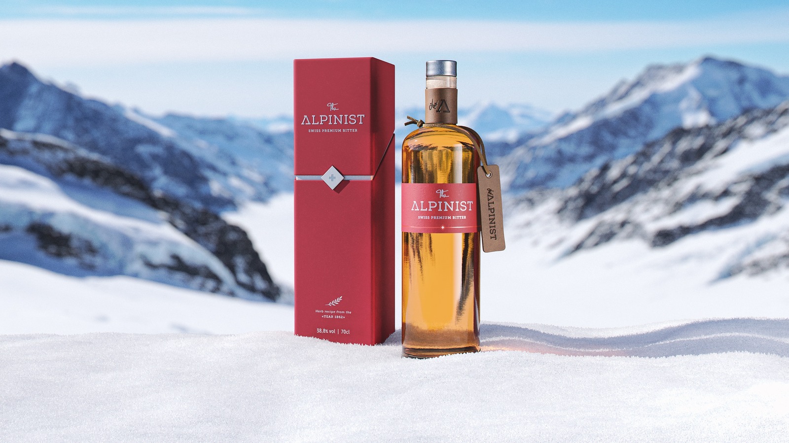 The Alpinist Bitter Flasche und Verpackung im Schnee